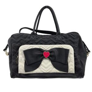 Betsey Johnson‎ Weekender Bag Black Bow Heart Quilted Travel Carry On Purse